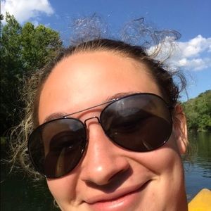 Meet your Posher, Sarah